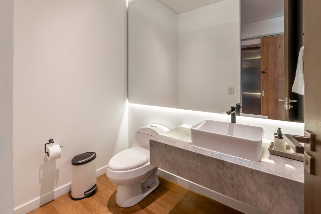 Baño del Air House, Cassa Luxury Homes, Bogotá, Colombia.