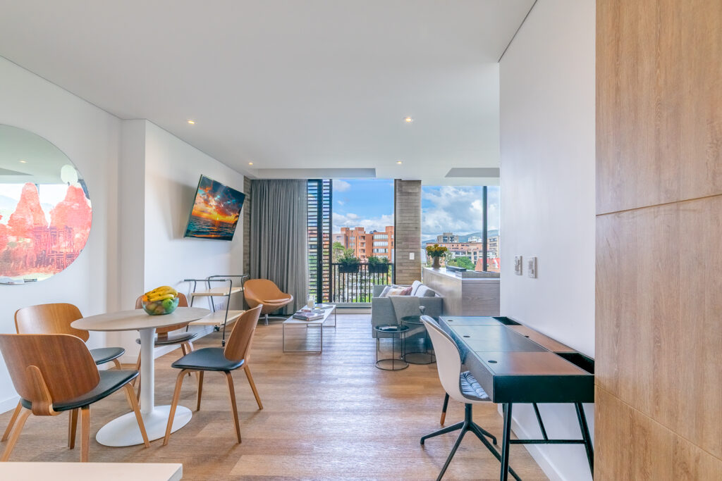 Amplios espacios del Flat Park, Cassa Luxury Homes, Bogotá, Colombia