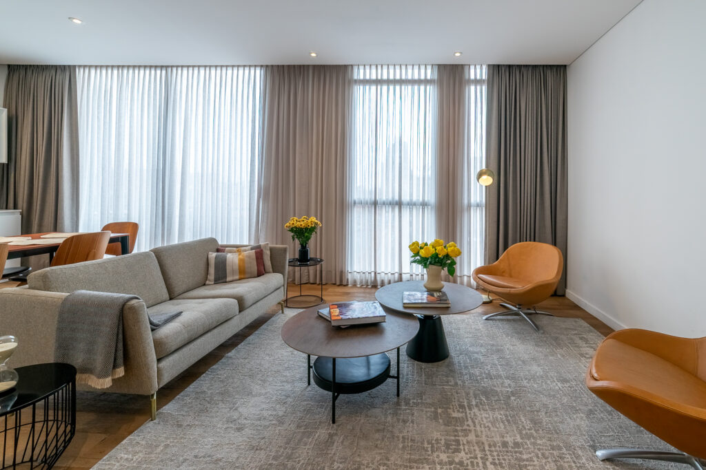 Amplios espacios del Penthouse 94M, Cassa Luxury Homes, Bogotá, Colombia.